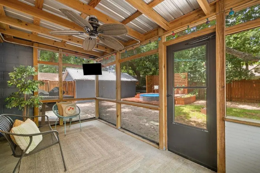 1218 S Myrtle St, Georgetown, TX 78626 - #3