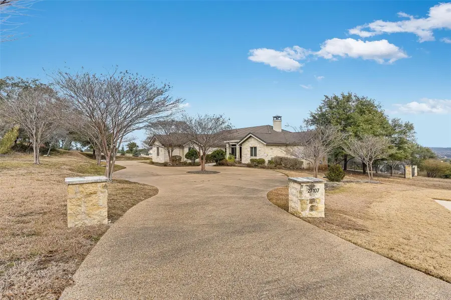 27107 Waterfall Hill Pkwy, Spicewood, TX 78669 - Image #2