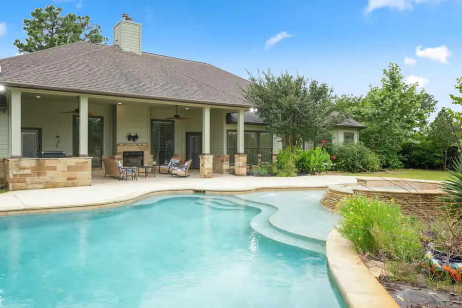 104 Woodland Ct, Bastrop, TX 78602 - #2