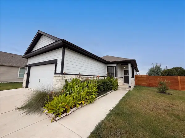 105 Syrah Ct, Leander, TX 78641