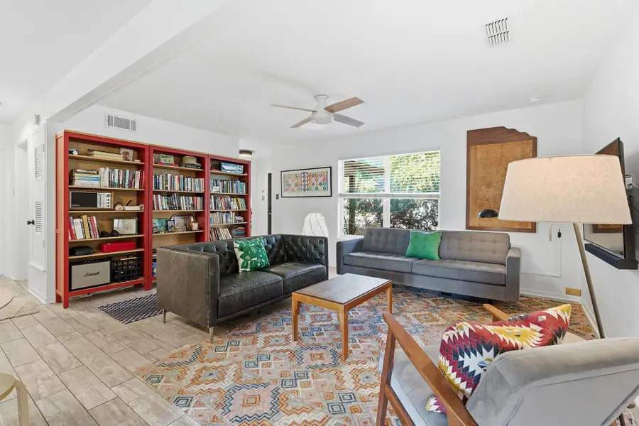 8801 Redfield Ln, Austin, TX 78758 - #2