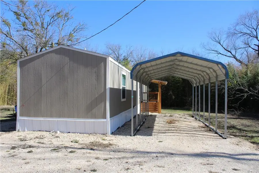 119 Royal St, Taylor, TX 76574 - Image #2