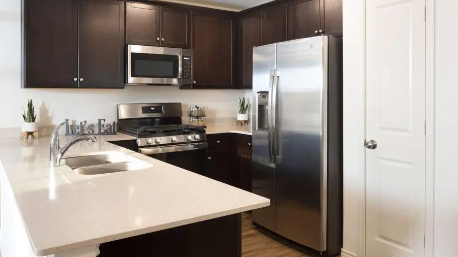 253 Bugbee, Kyle, TX 78640 - Image #2