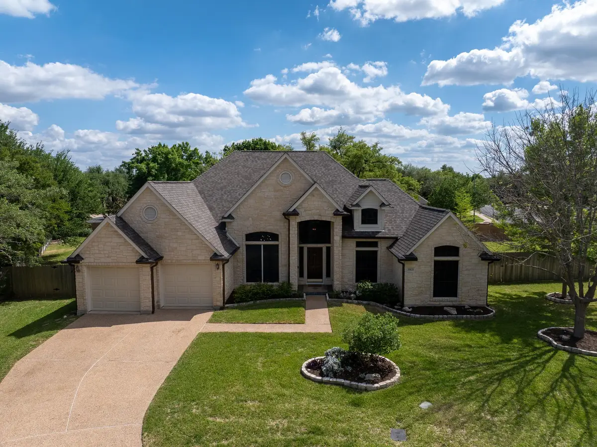 15825 Chatham Wood Dr, Austin, TX 78717 - #1