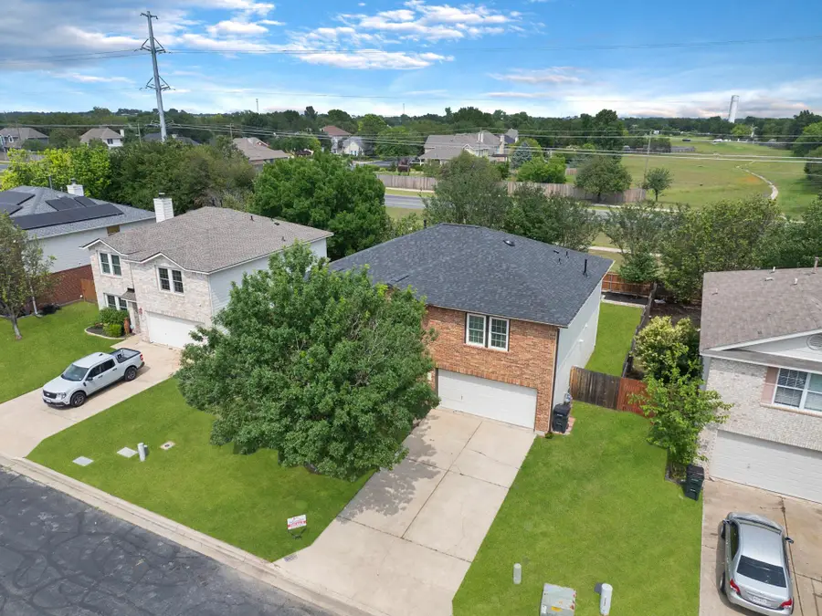 1421 Newbury St, Georgetown, TX 78626 - #2