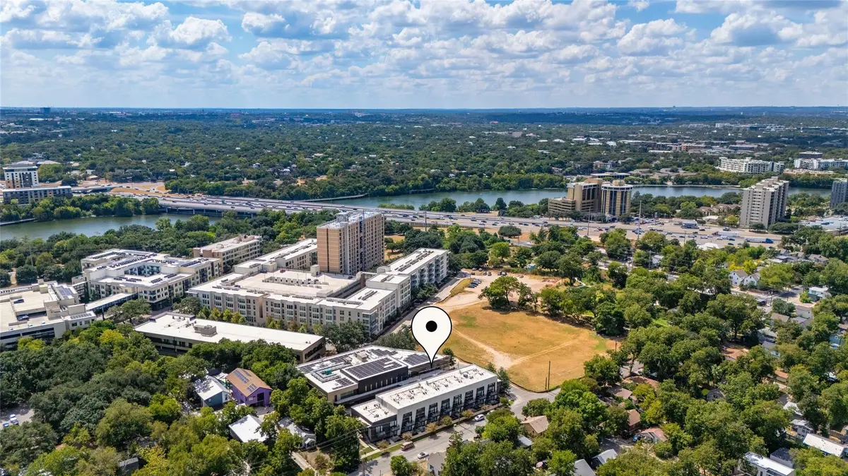 49 Navasota St #216, Austin, TX 78702 - Image #1