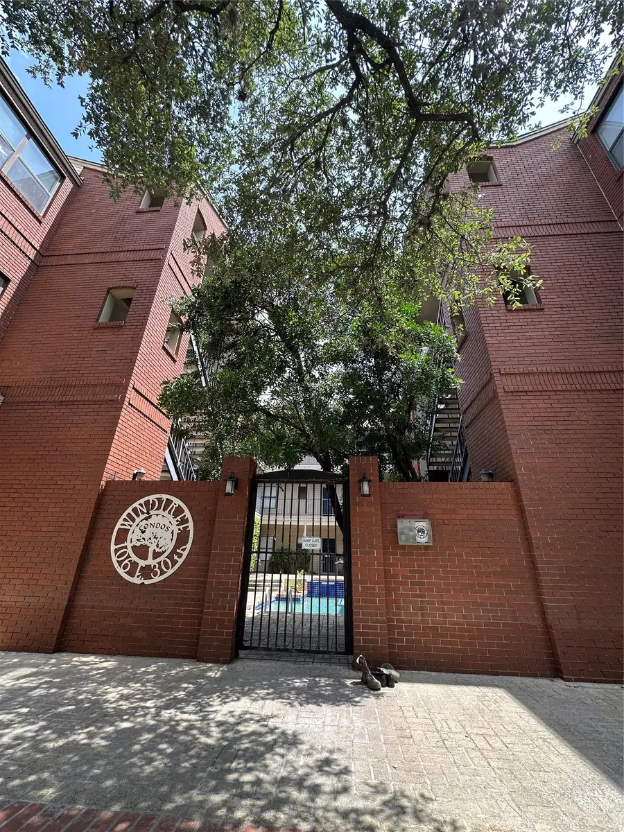 106 E 30th St E #310, Austin, TX 78705 - #3