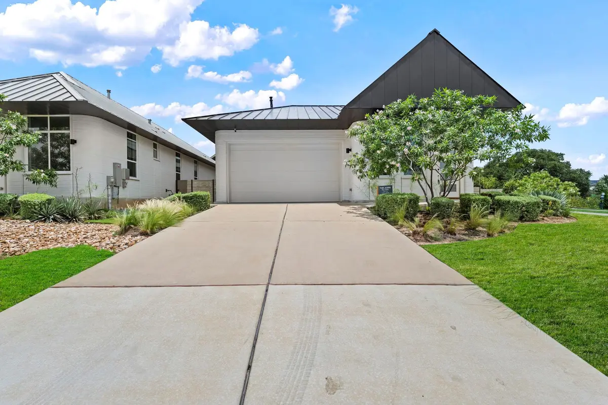 121 Rough Creek Rd, Georgetown, TX 78628 - #1