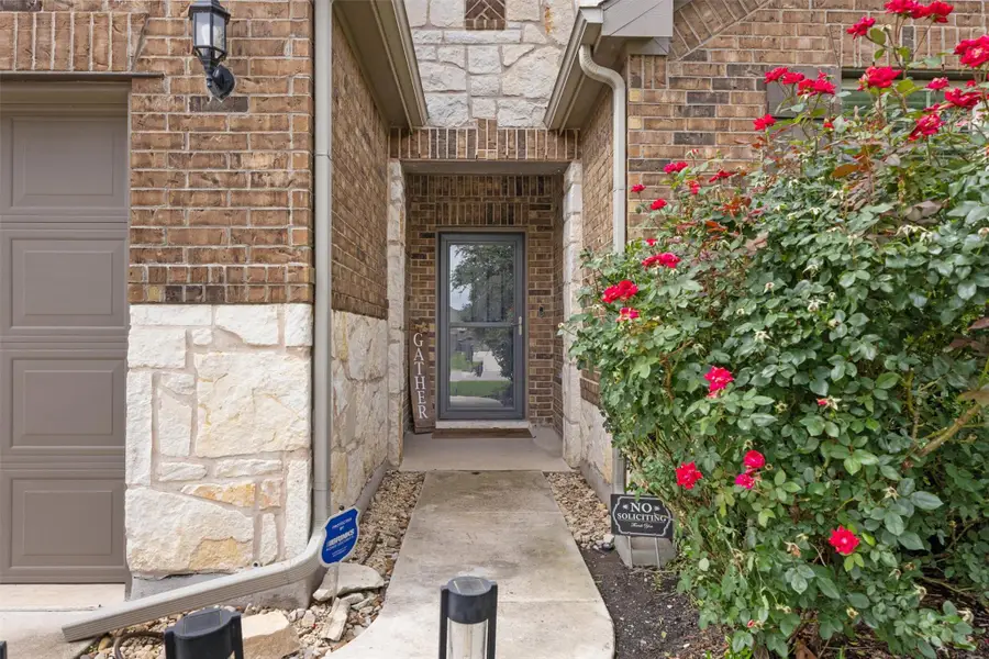 7404 Leonardo Dr, Round Rock, TX 78665 - Image #2