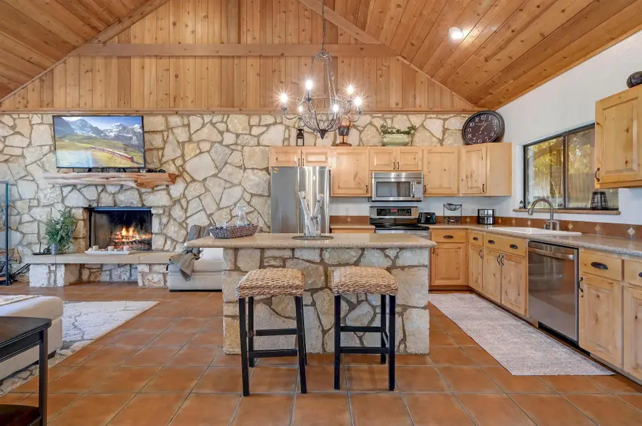 401 Madrone Canyon Dr, Dripping Springs, TX 78620 - Image #2