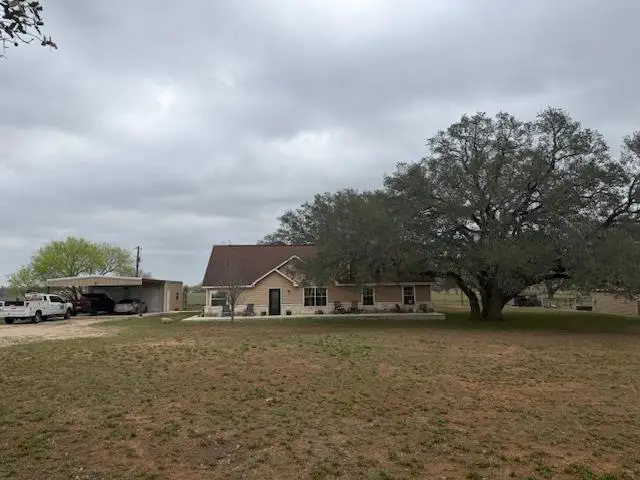 100 County Road 423, Stockdale, TX 78160 - #2