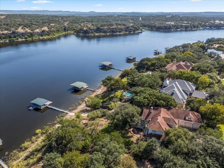 24729 Travis Lakeside Cv, Spicewood, TX 78669 - #2