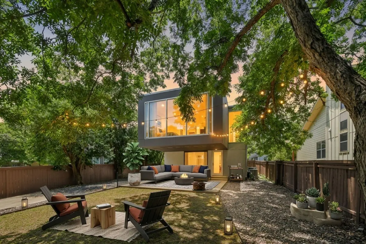 208 Lessin Ln, Austin, TX 78704 - #1