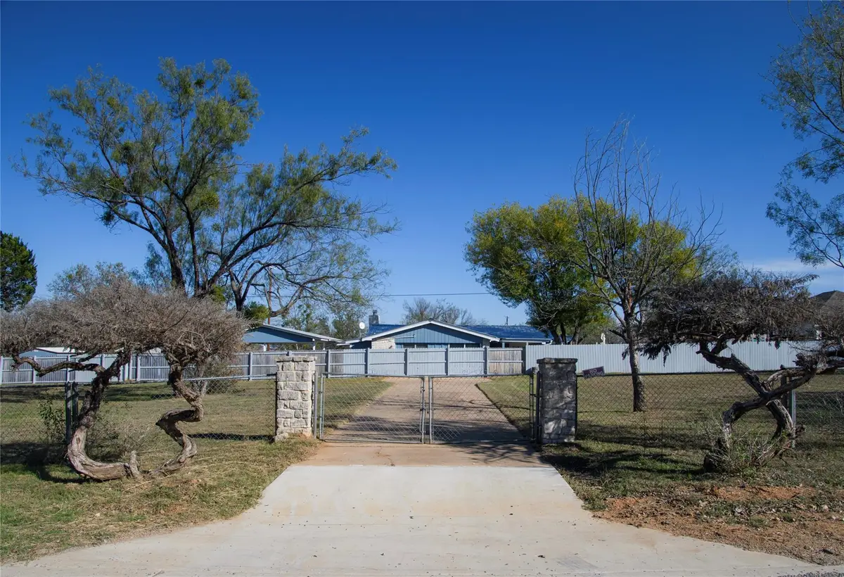 464 Fir Ln, Cottonwood Shores, TX 78657 - #1