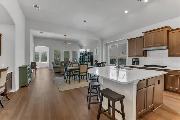 902 Catalina Ln, Austin, TX 78737