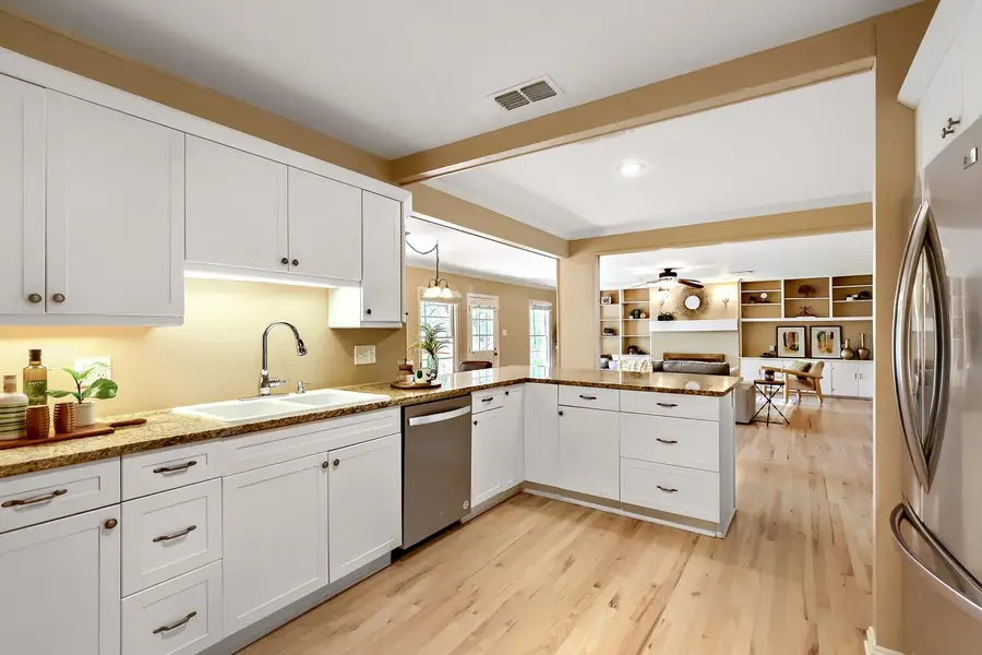 5702 Bull Creek Rd, Austin, TX 78756 - #3