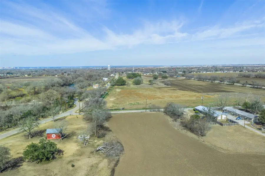 333 Quail Run Rd, Martindale, TX 78655 - #2