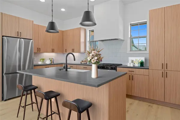 3500 Pecan Springs Rd #9, Austin, TX 78723