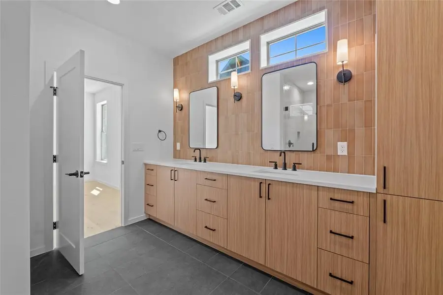 3500 Pecan Springs Rd #9, Austin, TX 78723 - Image #2