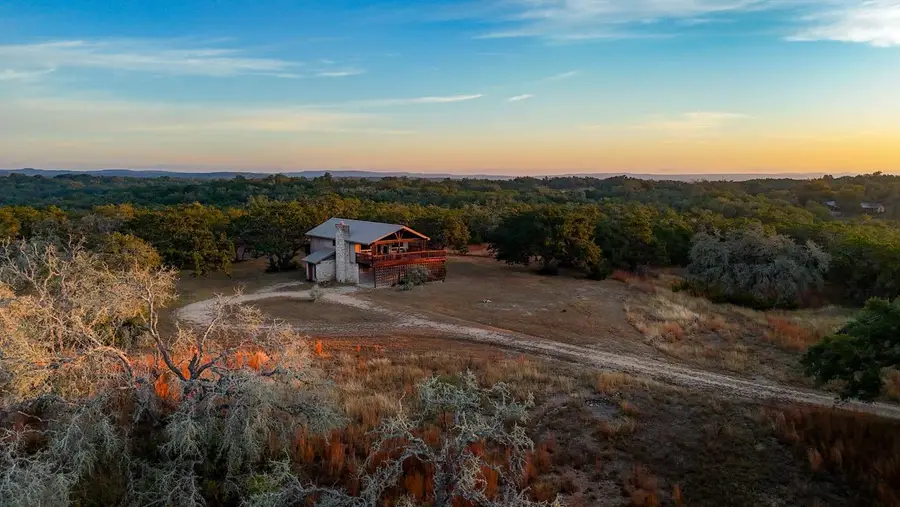 310 Sandy Point Rd, Wimberley, TX 78676 - #2