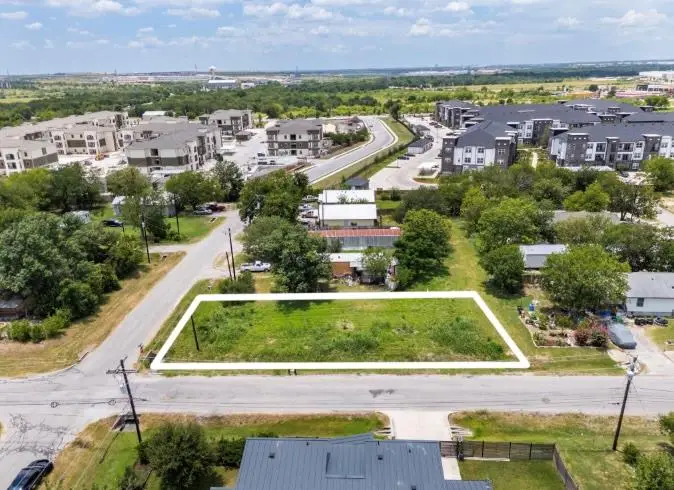 301 W Eggleston St, Manor, TX 78653 - #2