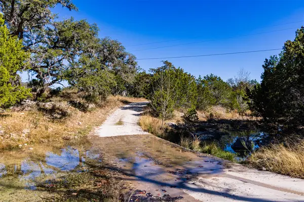 641 Patterson Creek Rd, Leakey, TX 78873