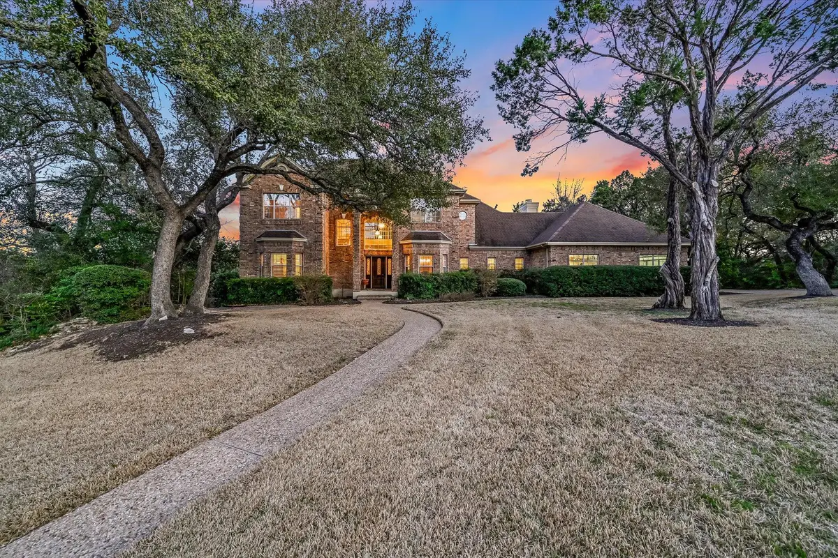 8001 Bell Mountain Dr, Austin, TX 78730 - #1