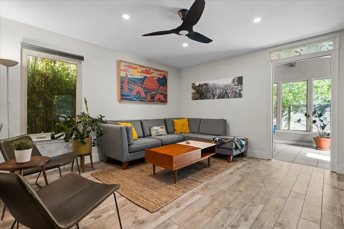 201 La Vista St, Austin, TX 78704 - Image #1