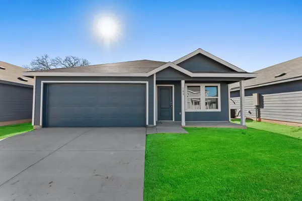 105 Ellendale Pl, Fredericksburg, TX 78624