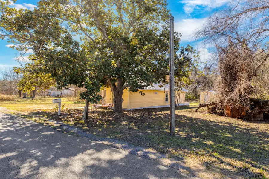 92 Sunrise St, Lytton Springs, TX 78616 - Image #3