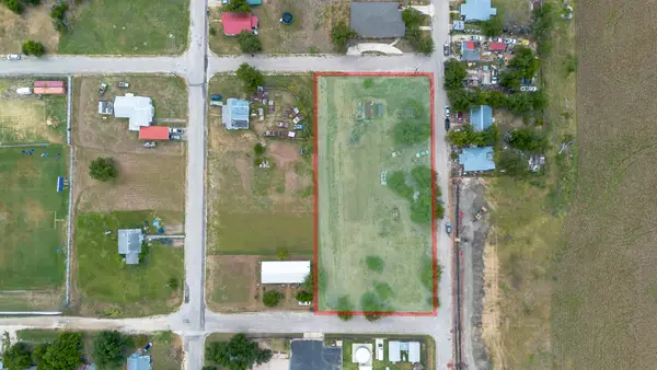 603 N Mustang St, Granger, TX 76530