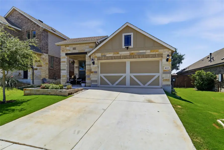 633 Jaboncillo St, New Braunfels, TX 78132 - #3
