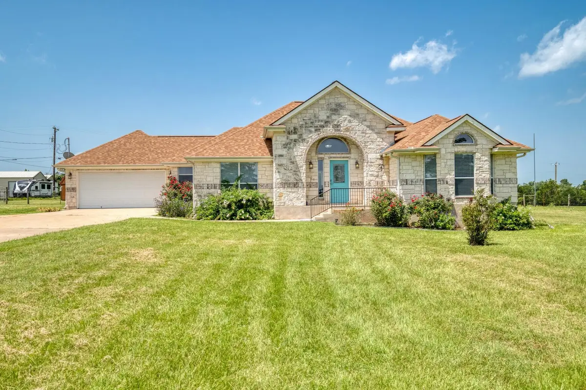 341 Brown Rd, McDade, TX 78650 - #1
