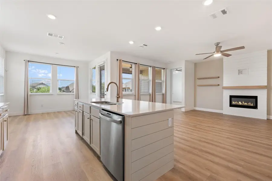505 Sixpence Ln, Georgetown, TX 78628 - #2