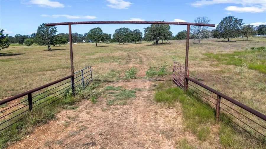 1038 League Line Rd, Paige, TX 78659 - Image #3