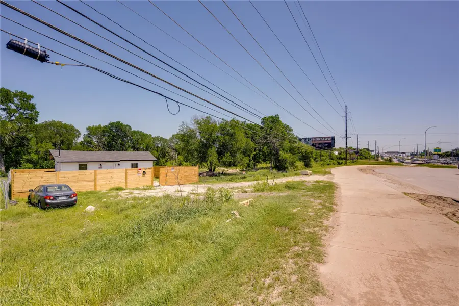 1507 E Bastrop Hwy, Austin, TX 78742 - Image #2