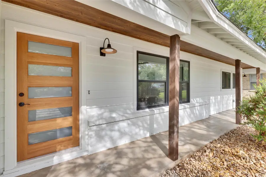 5508 Mapleleaf Dr, Austin, TX 78723 - Image #2