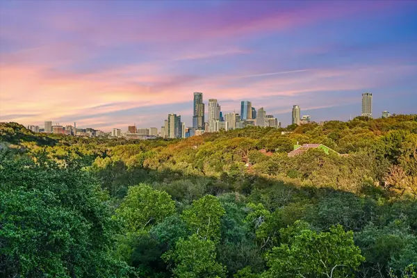 1325 Spyglass Dr, Austin, TX 78746