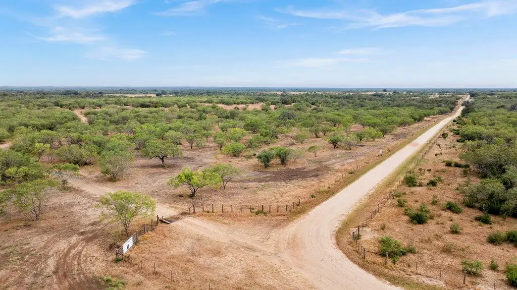 6 Cr 171, Nixon, TX 78140 - #1