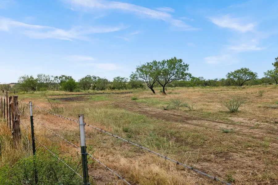 6 Cr 171, Nixon, TX 78140 - #3