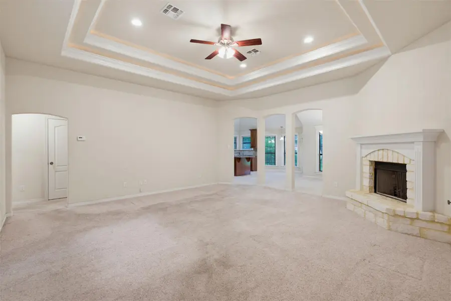 702 Woodson Dr, Caldwell, TX 77836 - #3