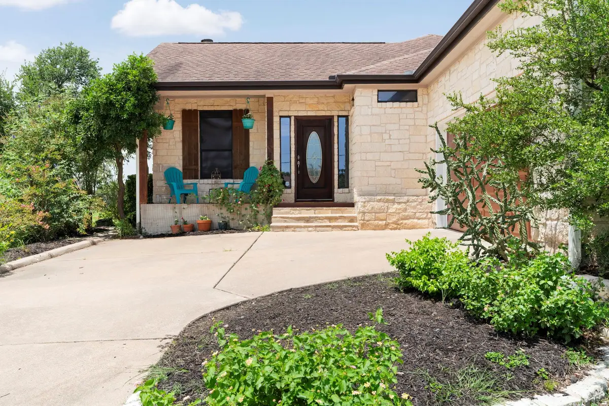 10105 Twin Lake Loop, Dripping Springs, TX 78620 - Image #1