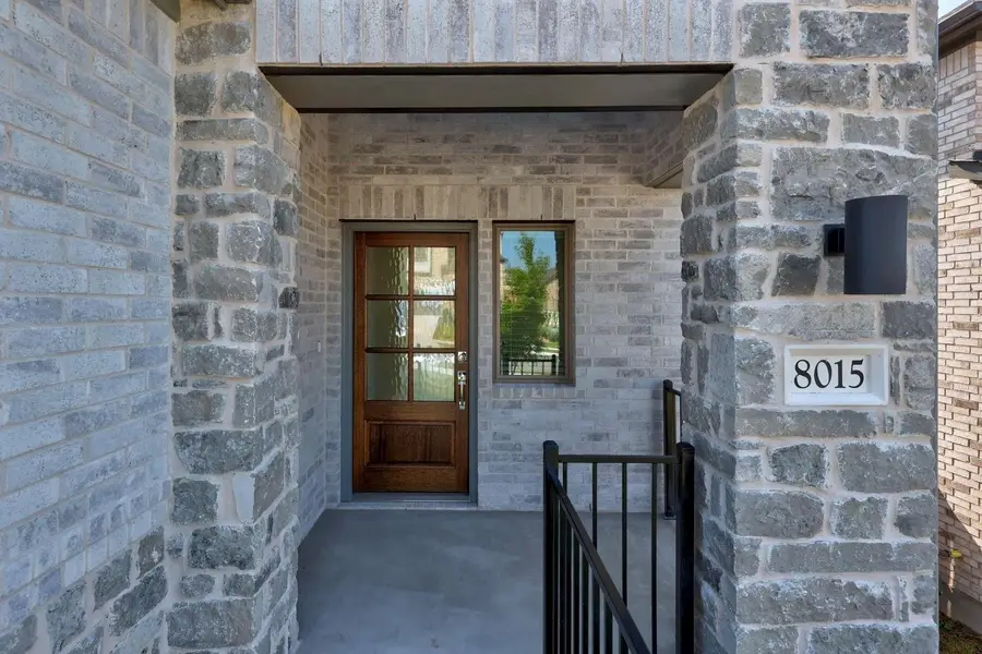 8015 Shining Flor Run, Lago Vista, TX 78645 - Image #2