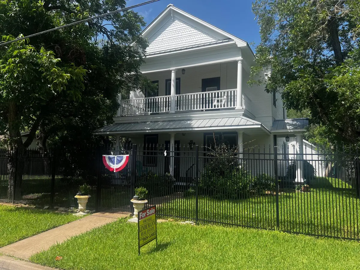 504 South Franklin, La Grange, TX 78945 - #1