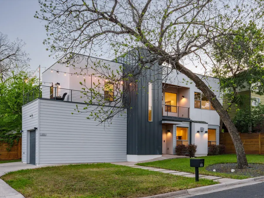 615 Jewell St, Austin, TX 78704 - #2