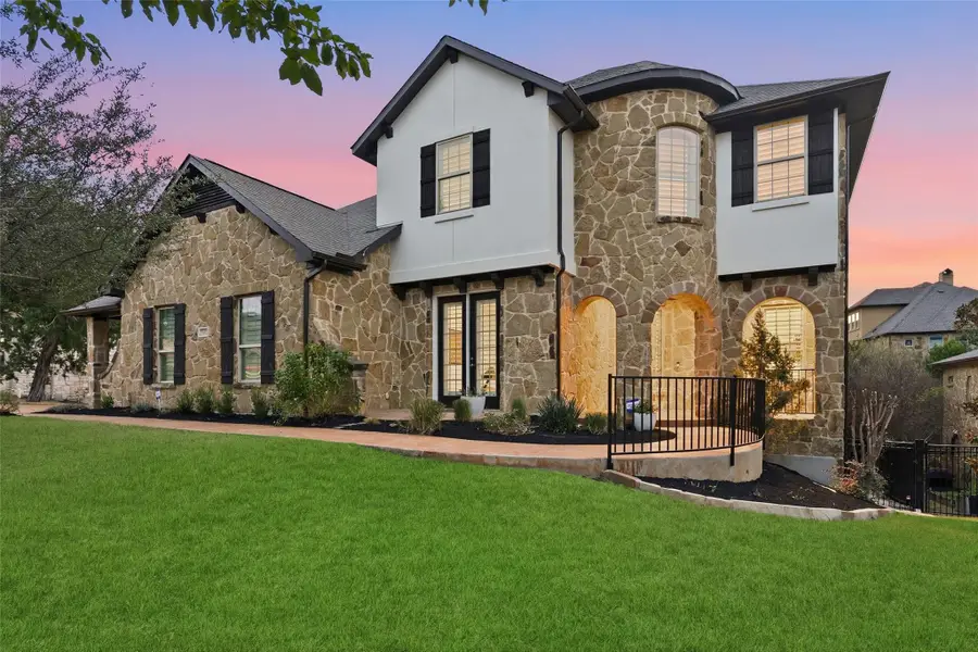 302 Duffy Ln, Lakeway, TX 78738 - Image #3