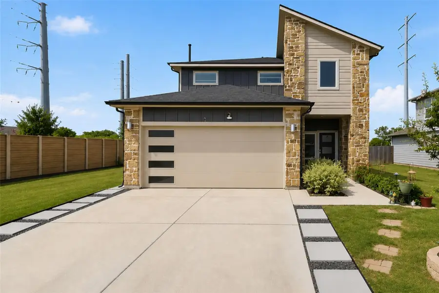 307 Wilshire Rd, San Marcos, TX 78666 - #2