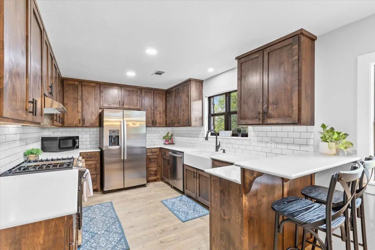 200 Rowlett Rd, Liberty Hill, TX 78642 - Image #1