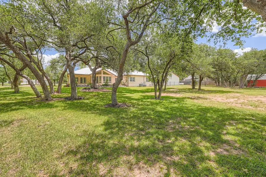 4 Longhorn Dr, Round Rock, TX 78681 - Image #2