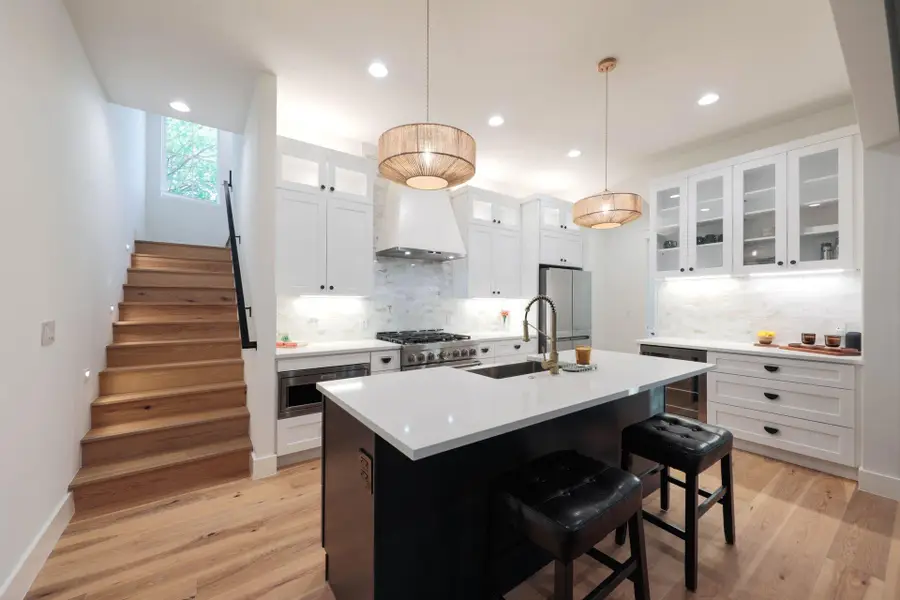 7310 Woodrow St, Austin, TX 78757 - #2